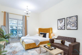 Upscale Studio at Elite Residence 5 Sports City by Deluxe Holiday Homes, Dubai